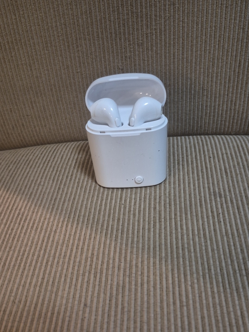 Wireless True Wireless Earbuds in White
